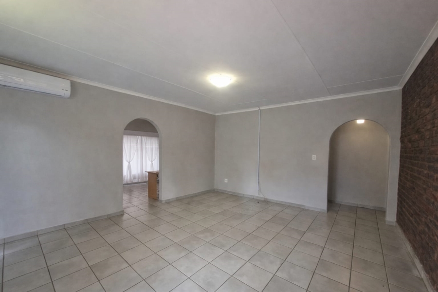 4 Bedroom Property for Sale in Kathu Northern Cape